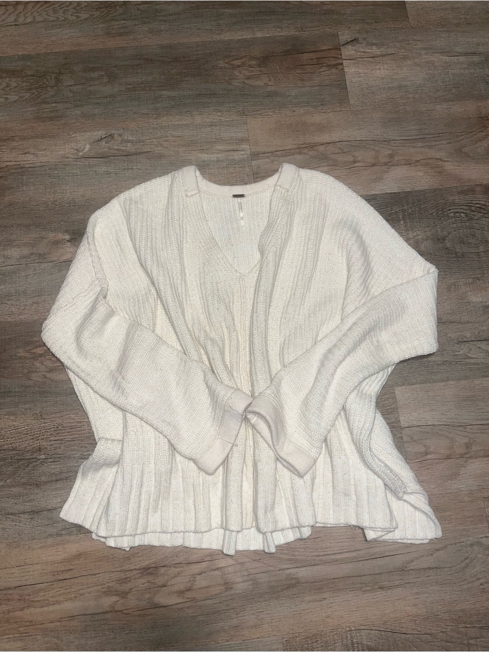 Free People oversized cream sweater size M/L